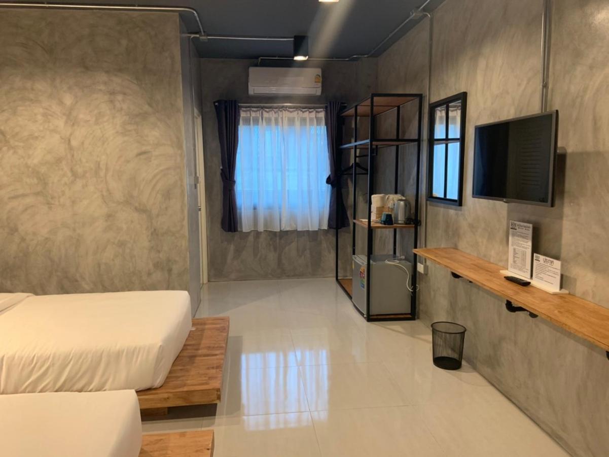 Loft Space Hotel Ранонг Экстерьер фото