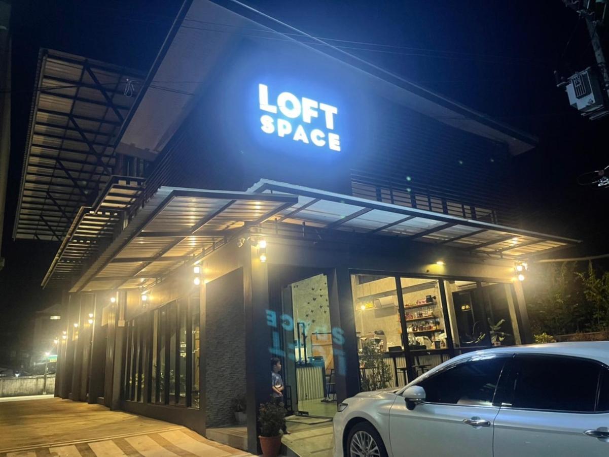 Loft Space Hotel Ранонг Экстерьер фото