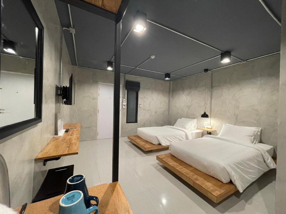 Loft Space Hotel Ранонг Экстерьер фото